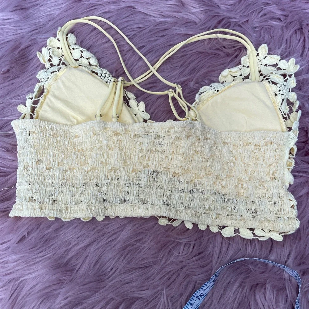 Alya Velour Shorts & True Lace Bralette - Picture 12 of 14